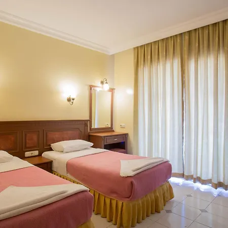 Aparthotel Amaris 3*