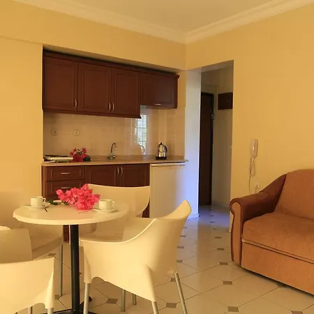 Amaris Apart Otel 3*