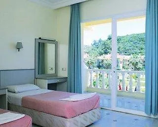 Amaris Apart Otel 3*