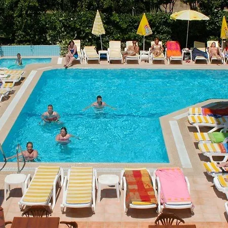 Apart Otel Amaris 3*