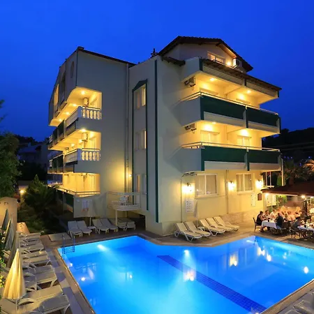 Aparthotel Amaris 3*
