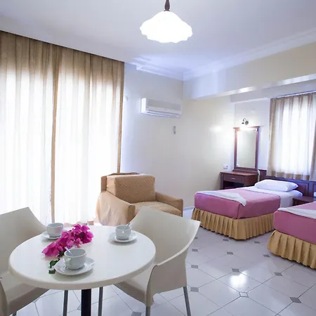 Apart-hotel Amaris 3*