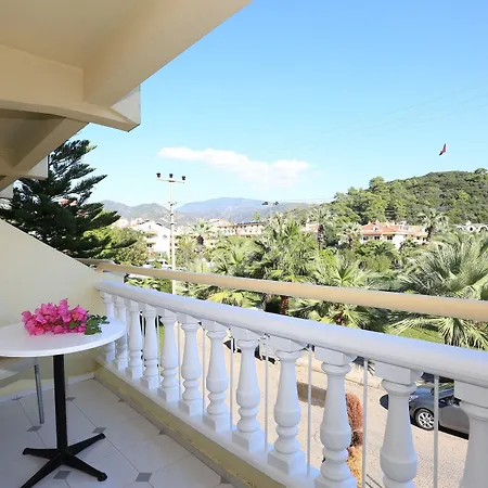 Apart-hotel Amaris 3*